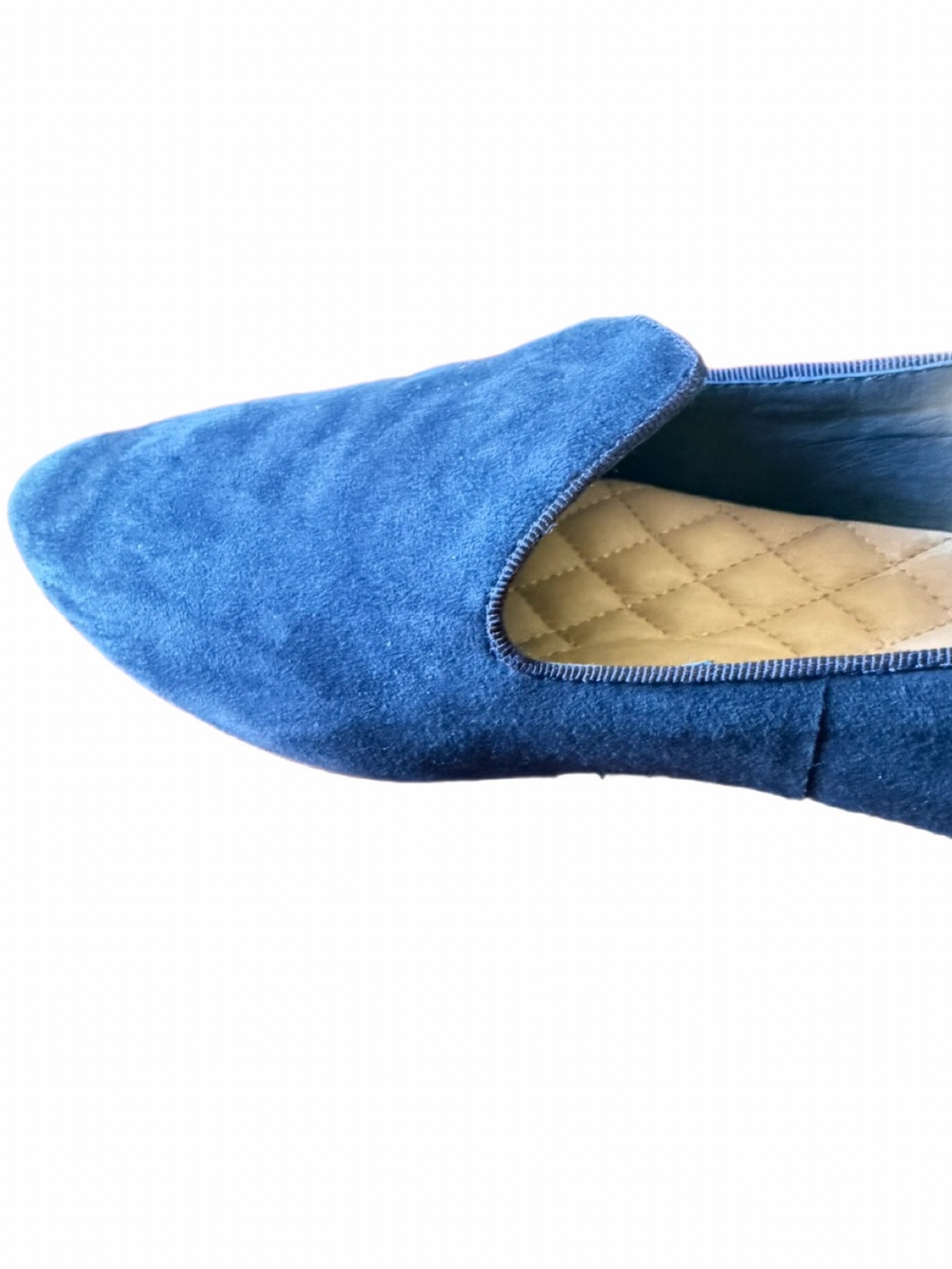 New in box- Birdies Heron Blue Velvet Classic
Loafers, women size 9 - Picture 6 of 10